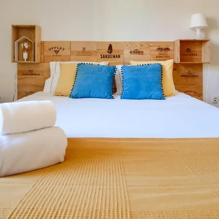 بيت للعطل 2 Bdr Guadiana House Garden Metro Station 2min