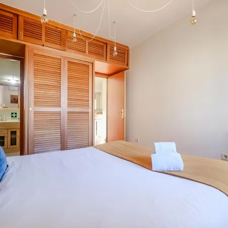 Casa vacanze 2 Bdr Guadiana House Garden Metro Station 2min