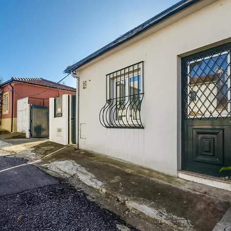 Casa de Férias 2 Bdr Guadiana House Garden Metro Station 2min *