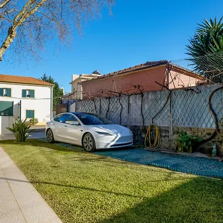 2 Bdr Guadiana House Garden Metro Station 2min Ferienhaus