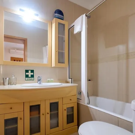 2 Bdr Guadiana House Garden Metro Station 2min * Porto
