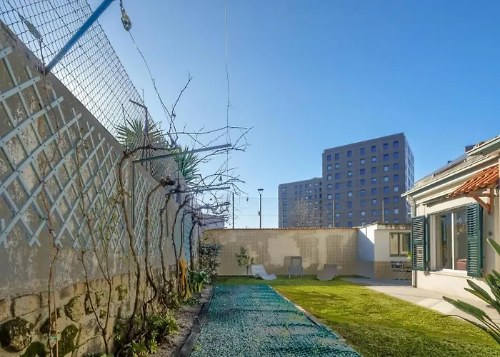 Ferienhaus 2 Bdr Guadiana House Garden Metro Station 2min *