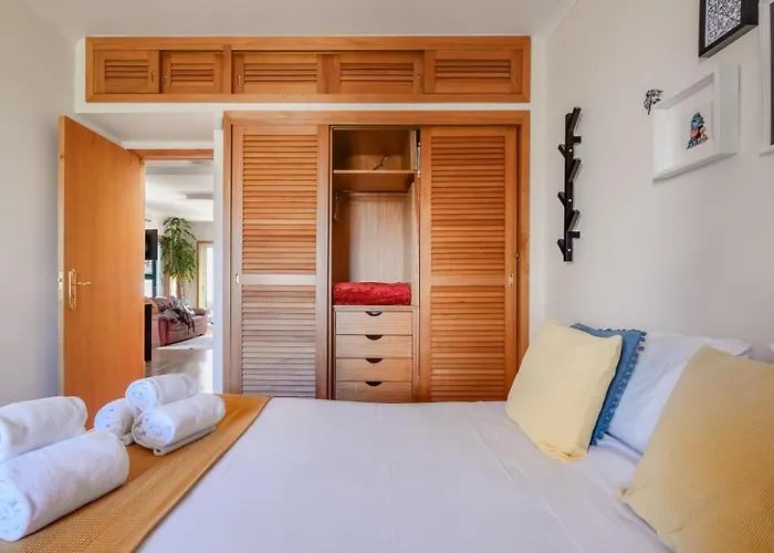 2 Bdr Guadiana House Garden Metro Station 2min Porto