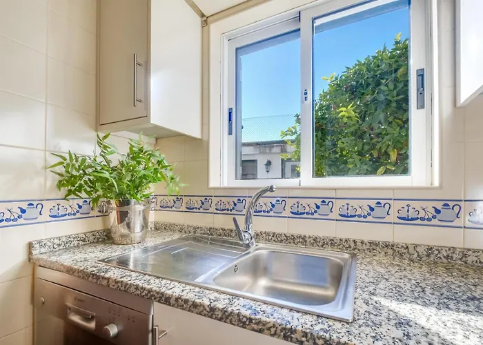 Ferienhaus 2 Bdr Guadiana House Garden Metro Station 2min