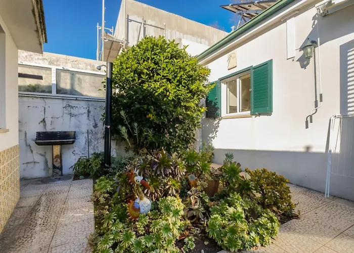 2 Bdr Guadiana House Garden Metro Station 2min * Porto