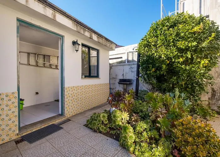 2 Bdr Guadiana House Garden Metro Station 2min Ferienhaus *