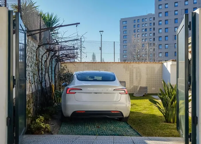 Casa de Férias 2 Bdr Guadiana House Garden Metro Station 2min *