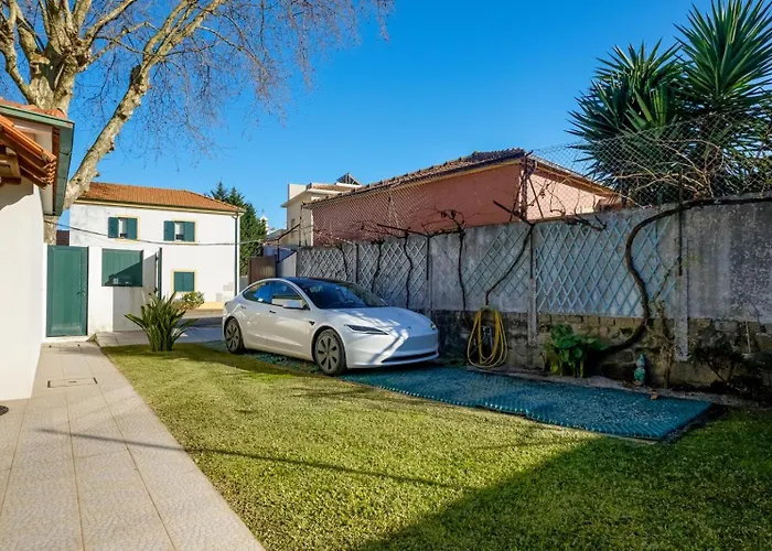 2 Bdr Guadiana House Garden Metro Station 2min Ferienhaus