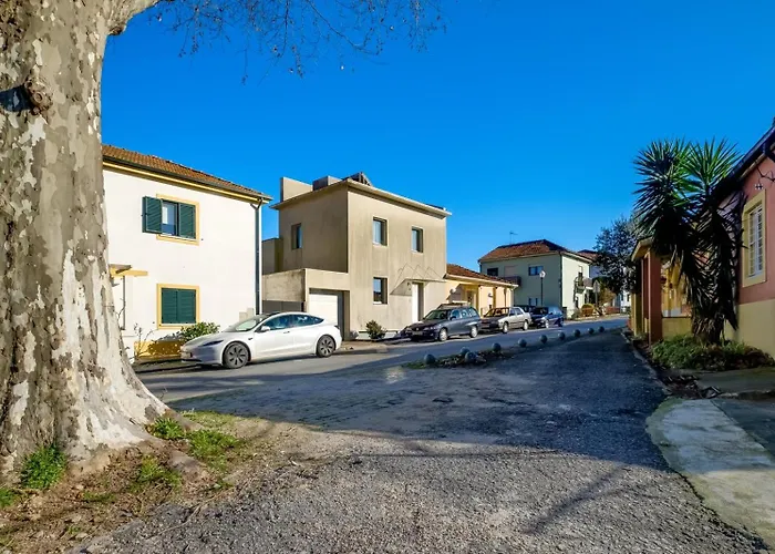 2 Bdr Guadiana House Garden Metro Station 2min *