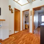 2 Bdr Guadiana House Garden Metro Station 2min Semesterbostad