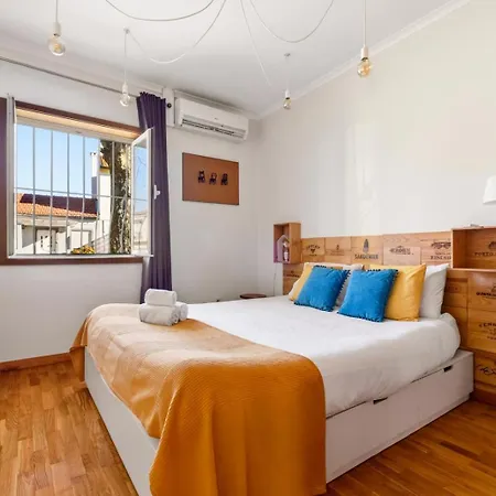 2 Bdr Guadiana House Garden Metro Station 2min Ferienhaus Porto